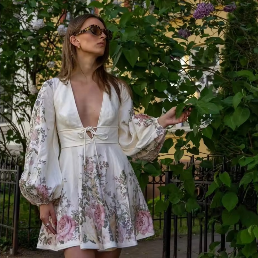 Floral dress mini v-neck summer